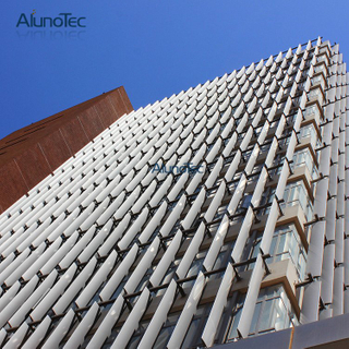 AlunoTec dekorative vertikale Aluminium-Flügel-Sonnenlamellen-Außenjalousien, Aluminium-Fensterläden für Gebäudefassaden