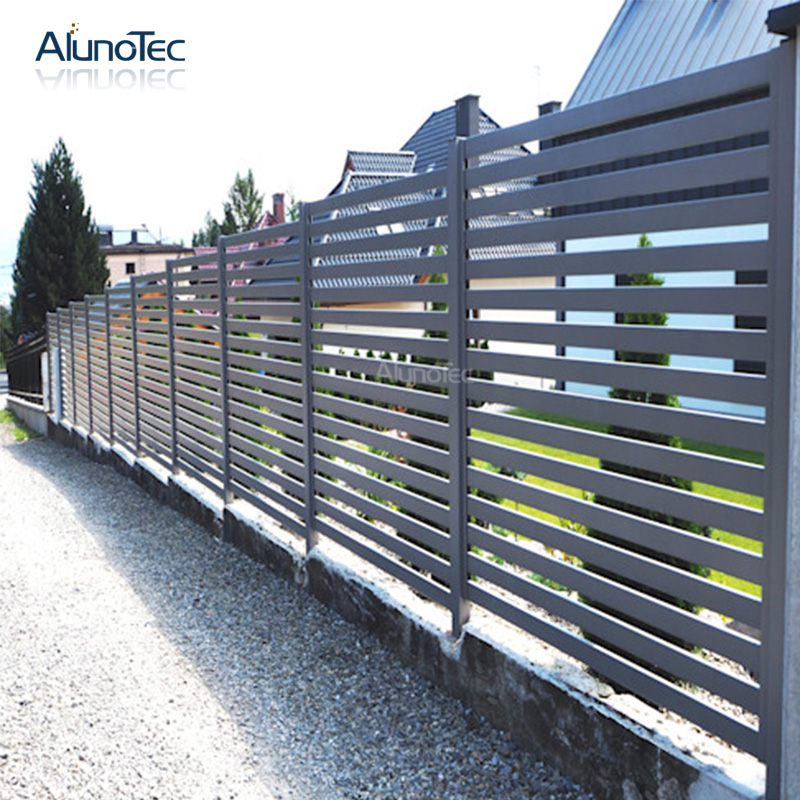  AlunoTec Kleines Tor-Design aus Holz und Aluminium, günstiger Sichtschutz-Gartenzaun für den Hinterhof