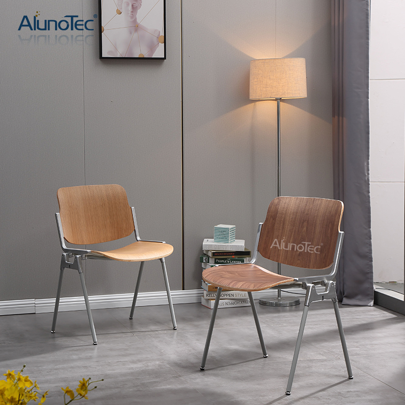 Stapelbarer Aluminiumstuhl mit modernen Designmöbeln und Esszimmerstühlen mit Metallbeinen